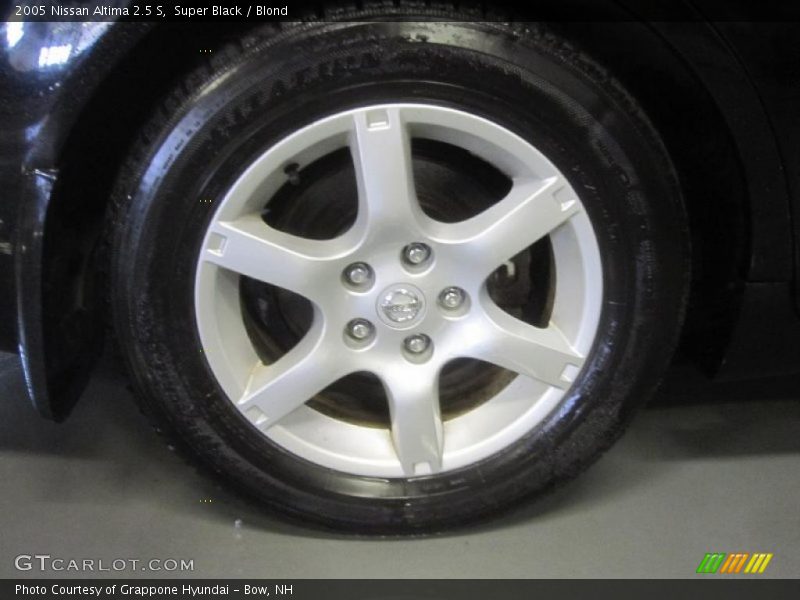 Super Black / Blond 2005 Nissan Altima 2.5 S