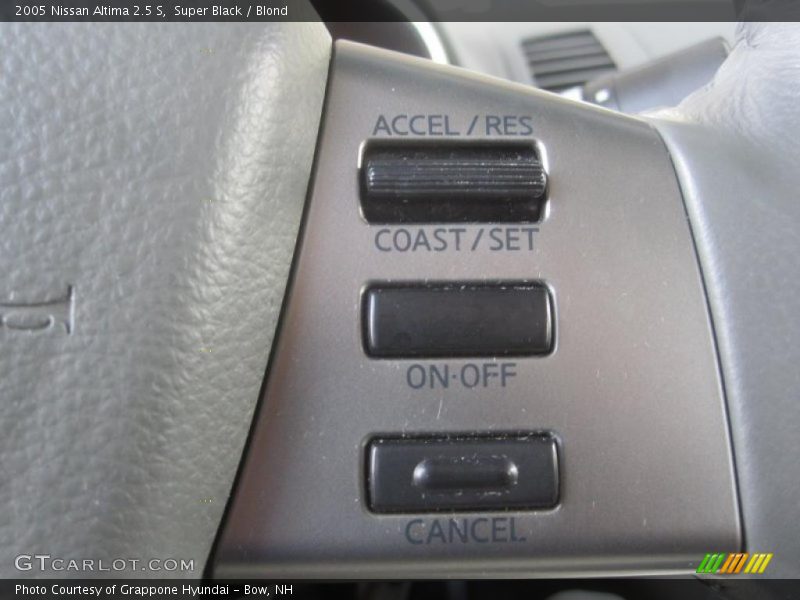 Super Black / Blond 2005 Nissan Altima 2.5 S