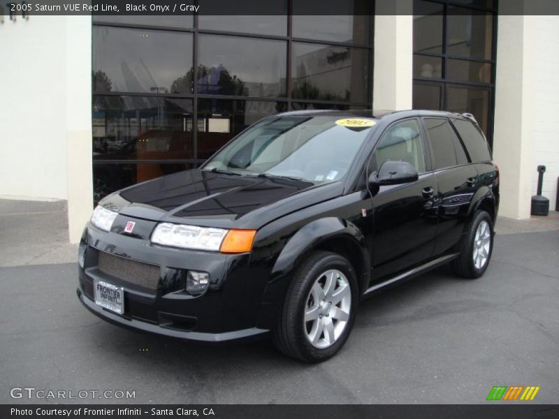 Black Onyx / Gray 2005 Saturn VUE Red Line