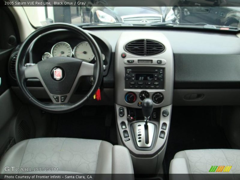 Black Onyx / Gray 2005 Saturn VUE Red Line