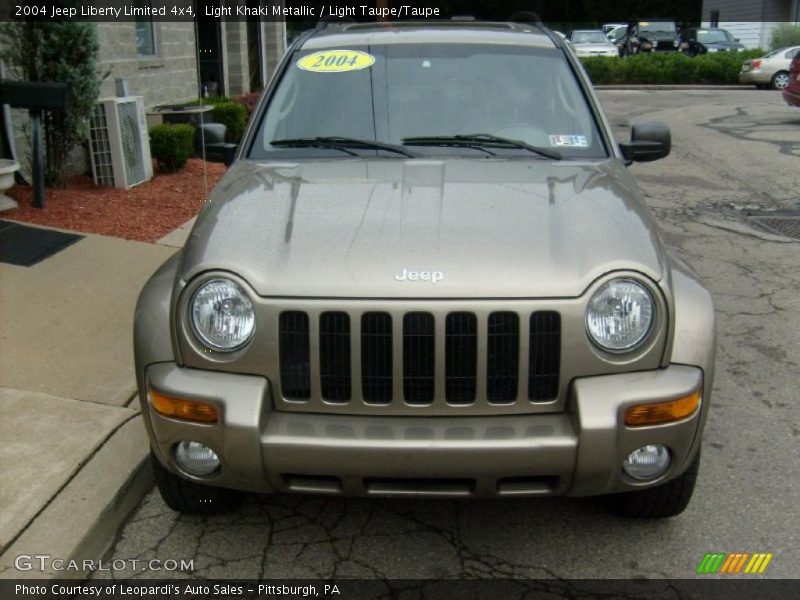 Light Khaki Metallic / Light Taupe/Taupe 2004 Jeep Liberty Limited 4x4