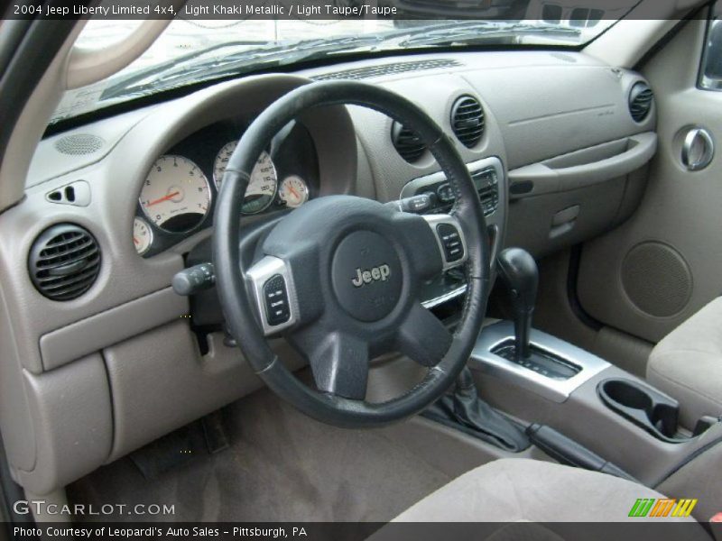 Light Khaki Metallic / Light Taupe/Taupe 2004 Jeep Liberty Limited 4x4