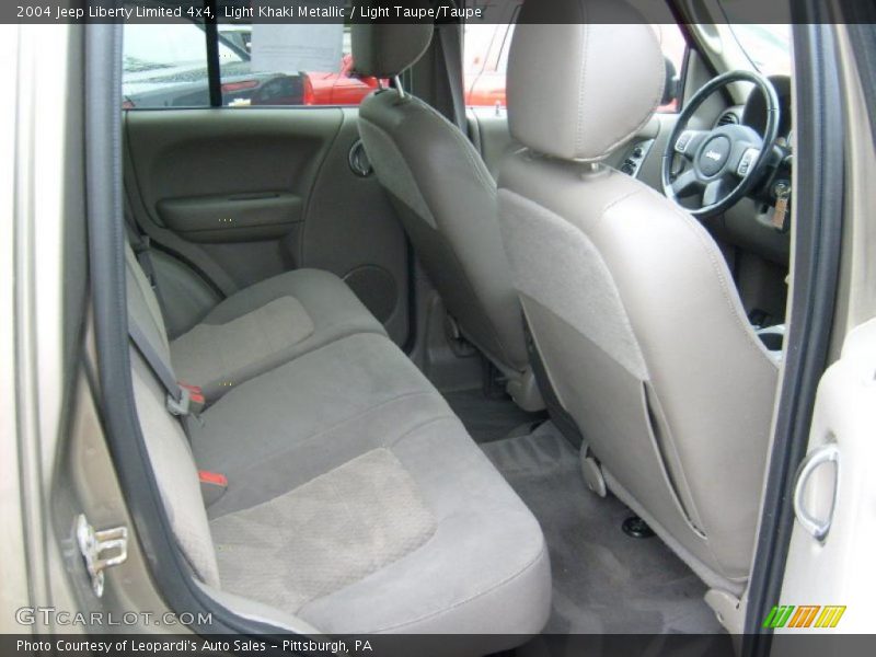 Light Khaki Metallic / Light Taupe/Taupe 2004 Jeep Liberty Limited 4x4