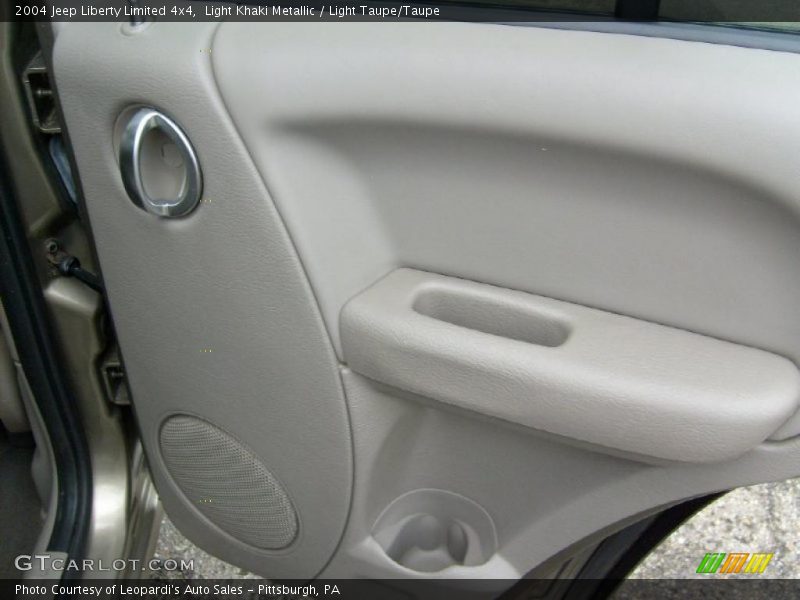 Light Khaki Metallic / Light Taupe/Taupe 2004 Jeep Liberty Limited 4x4