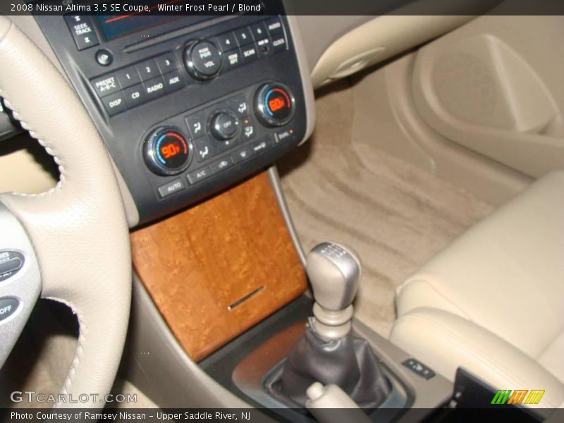 Winter Frost Pearl / Blond 2008 Nissan Altima 3.5 SE Coupe