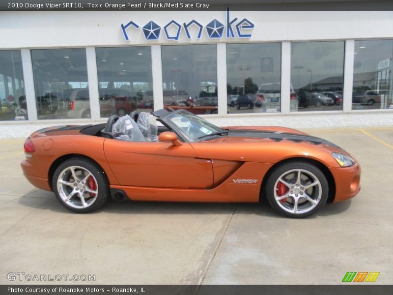 Toxic Orange Pearl / Black/Med Slate Gray 2010 Dodge Viper SRT10