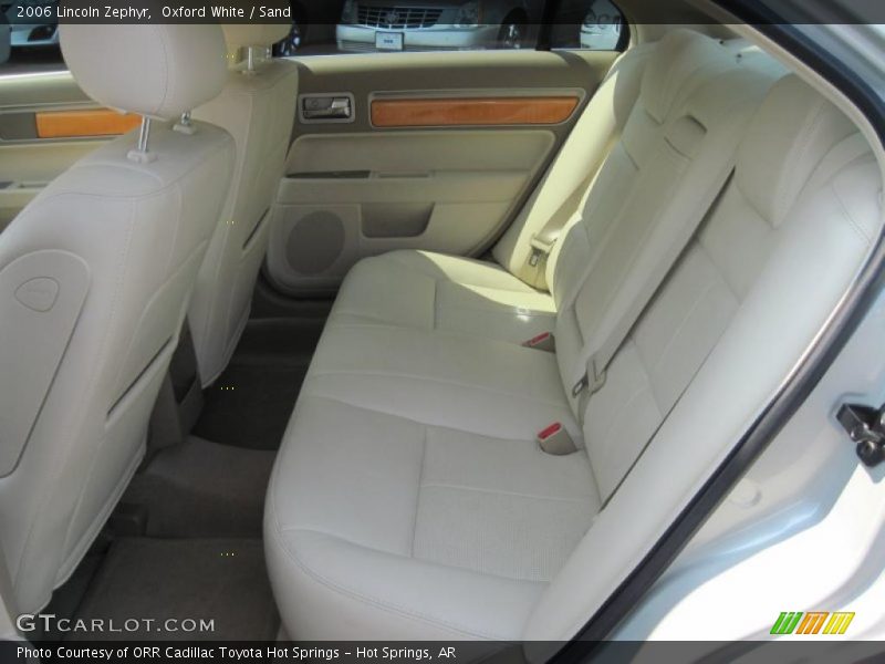 Oxford White / Sand 2006 Lincoln Zephyr