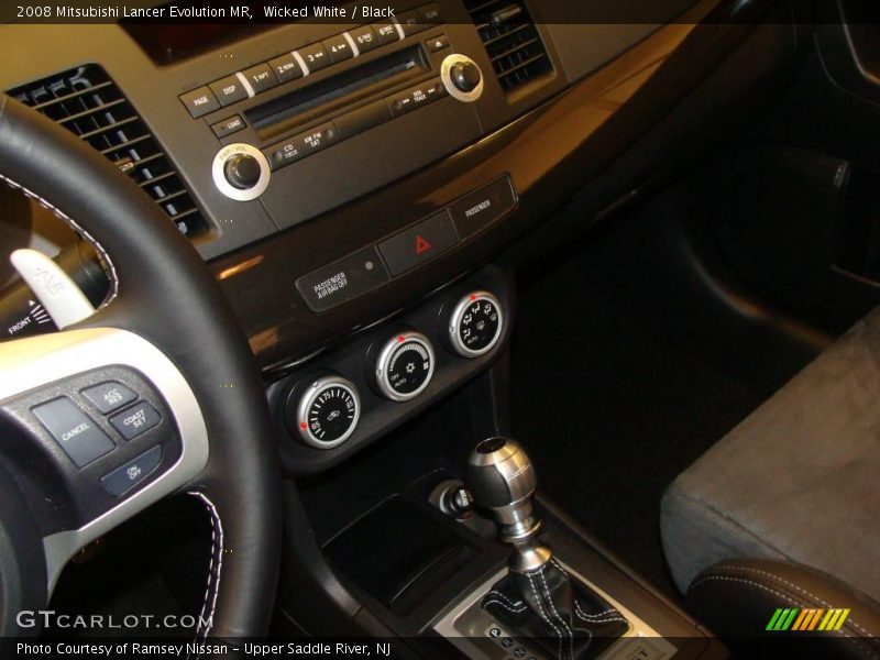 Wicked White / Black 2008 Mitsubishi Lancer Evolution MR
