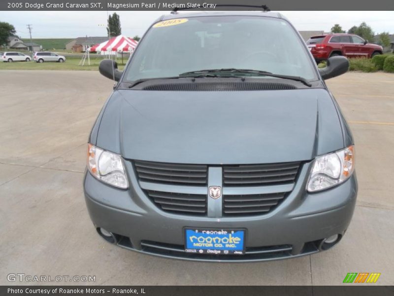 Magnesium Pearl / Medium Slate Gray 2005 Dodge Grand Caravan SXT