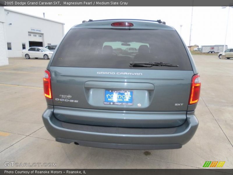 Magnesium Pearl / Medium Slate Gray 2005 Dodge Grand Caravan SXT