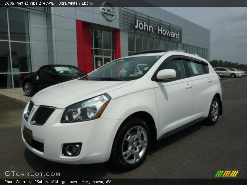Ultra White / Ebony 2009 Pontiac Vibe 2.4 AWD
