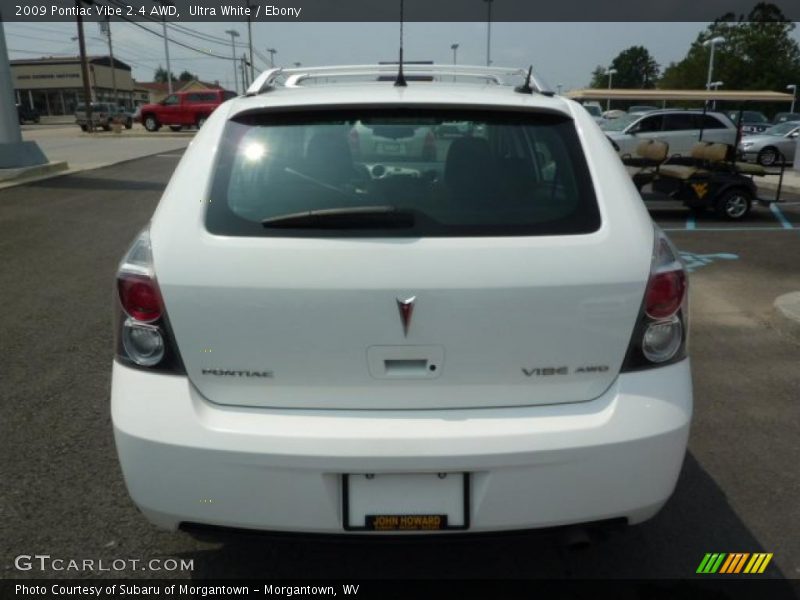 Ultra White / Ebony 2009 Pontiac Vibe 2.4 AWD