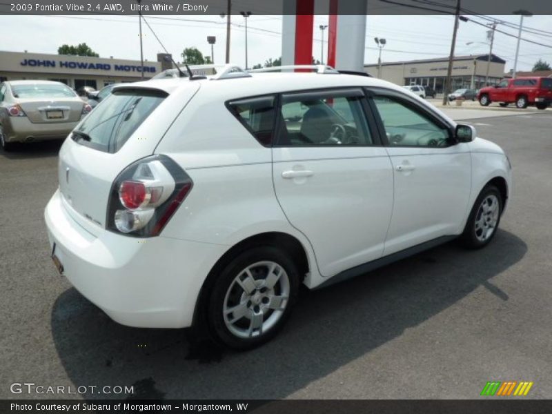 Ultra White / Ebony 2009 Pontiac Vibe 2.4 AWD