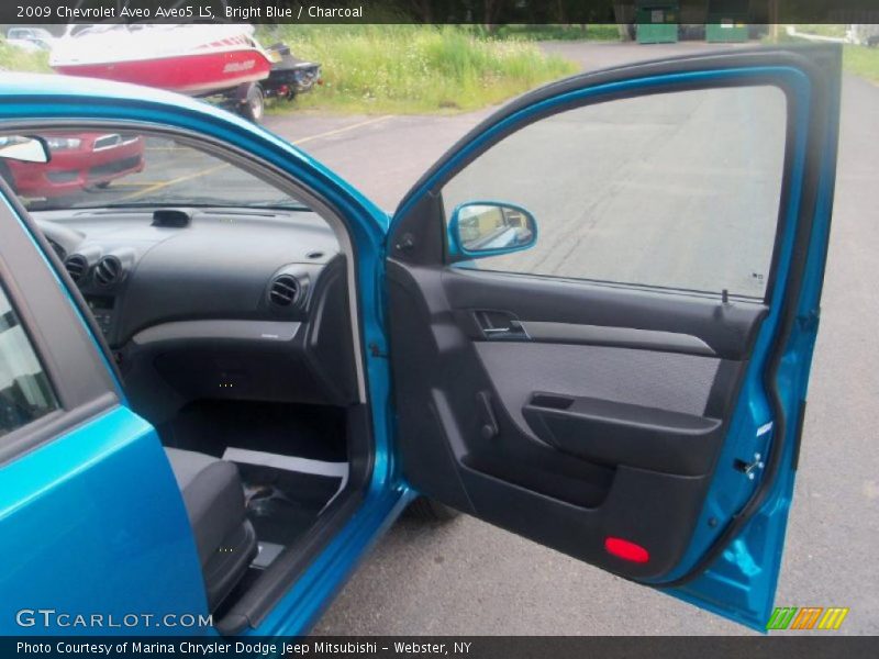 Bright Blue / Charcoal 2009 Chevrolet Aveo Aveo5 LS