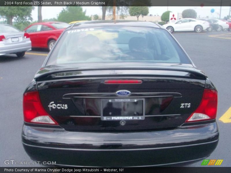 Pitch Black / Medium Graphite 2004 Ford Focus ZTS Sedan