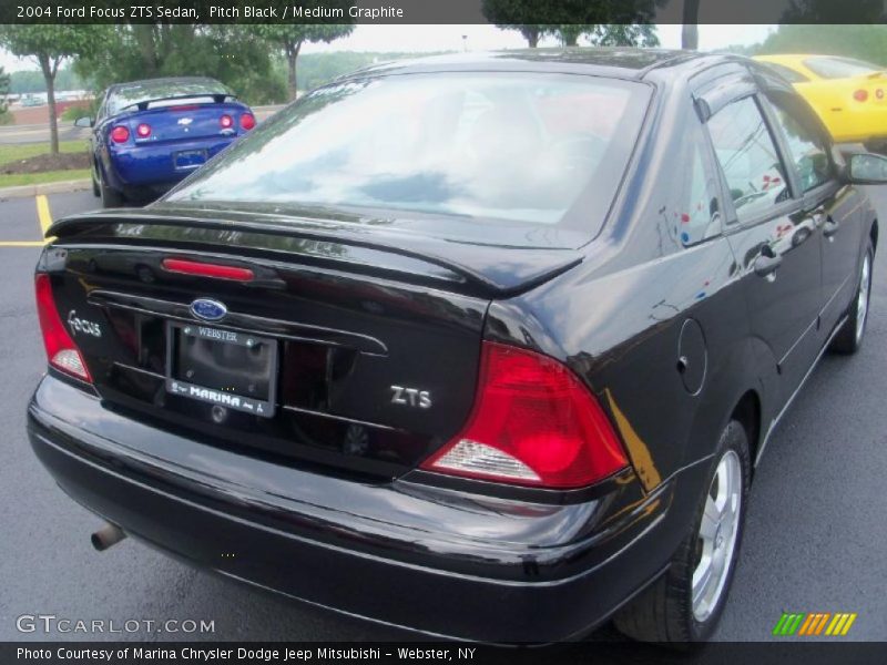 Pitch Black / Medium Graphite 2004 Ford Focus ZTS Sedan