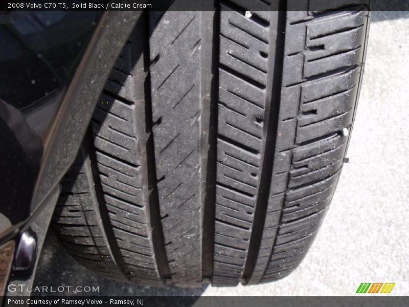 Solid Black / Calcite Cream 2008 Volvo C70 T5