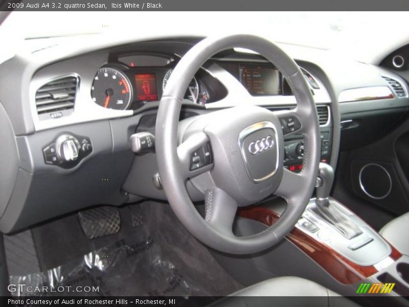 Ibis White / Black 2009 Audi A4 3.2 quattro Sedan