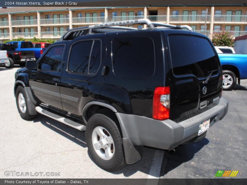 Super Black / Gray 2004 Nissan Xterra