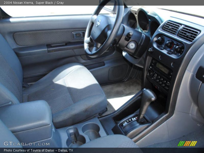 Super Black / Gray 2004 Nissan Xterra