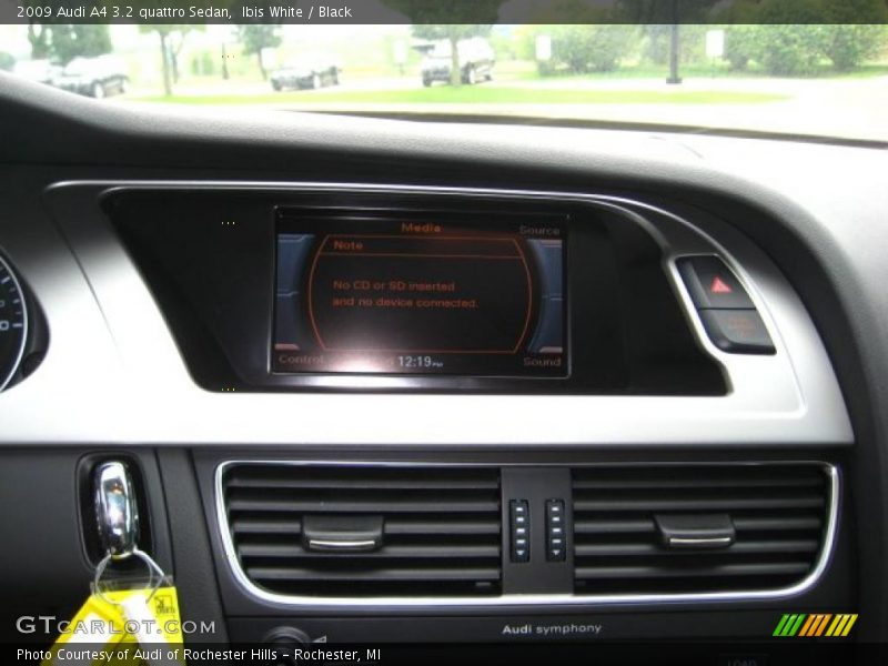 Ibis White / Black 2009 Audi A4 3.2 quattro Sedan