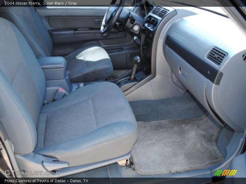 Super Black / Gray 2004 Nissan Xterra