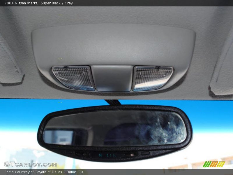 Super Black / Gray 2004 Nissan Xterra