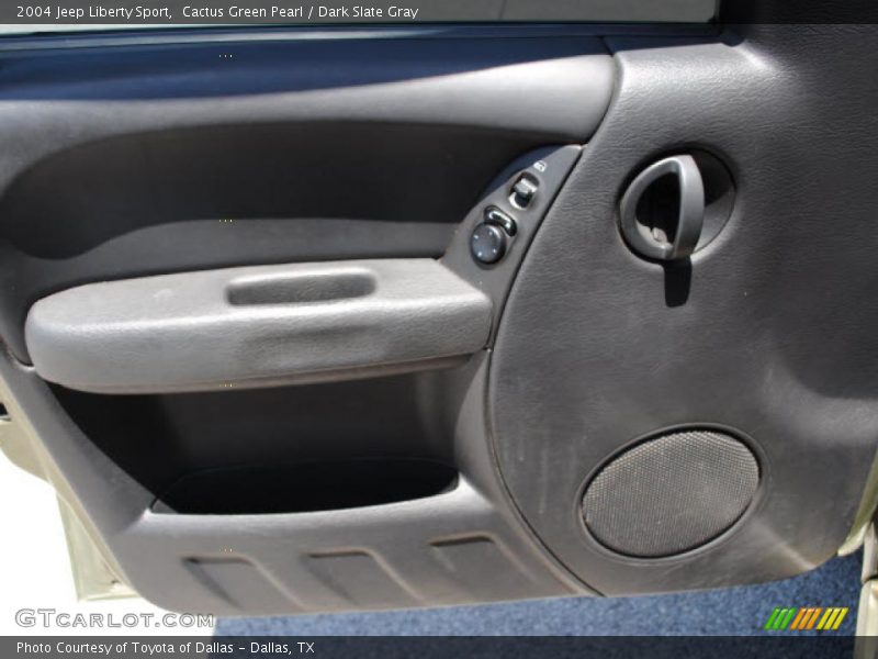 Cactus Green Pearl / Dark Slate Gray 2004 Jeep Liberty Sport