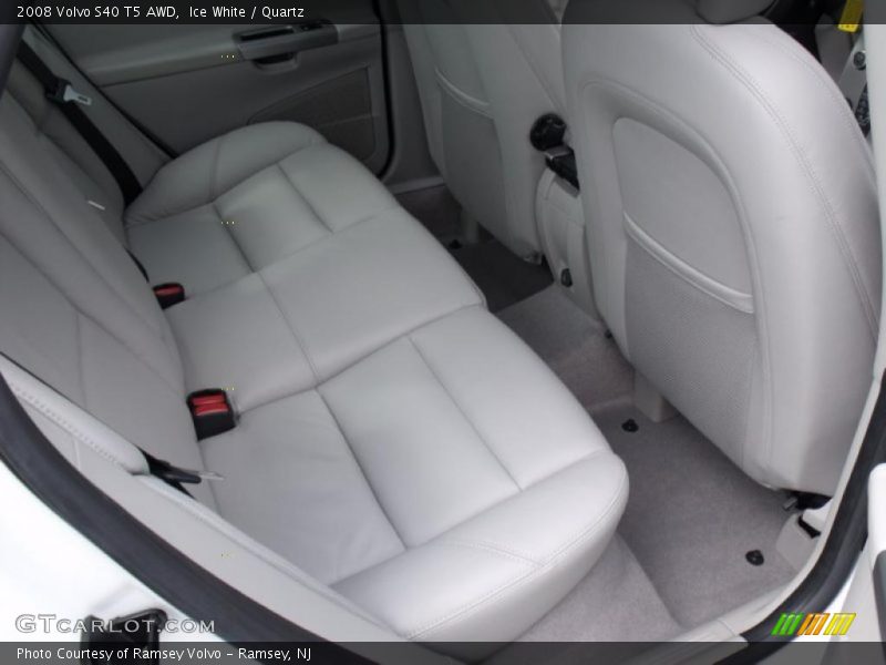 Ice White / Quartz 2008 Volvo S40 T5 AWD