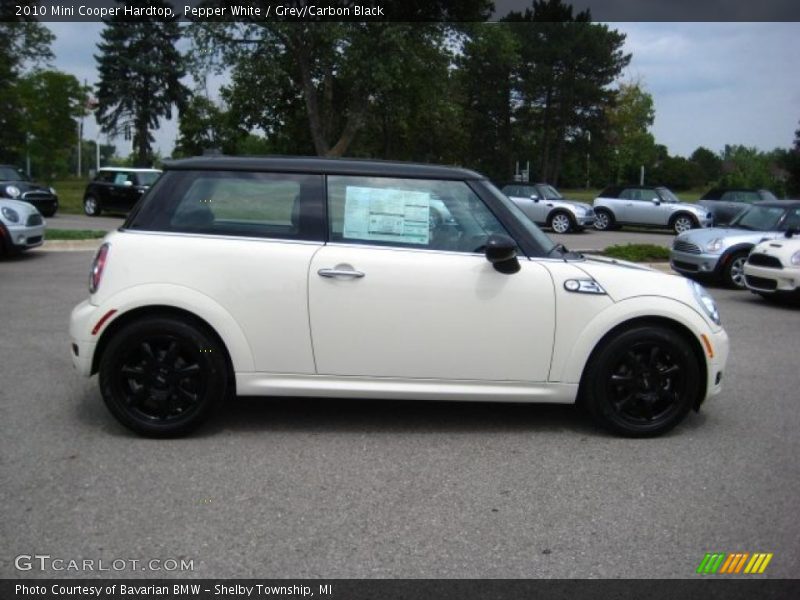 Pepper White / Grey/Carbon Black 2010 Mini Cooper Hardtop