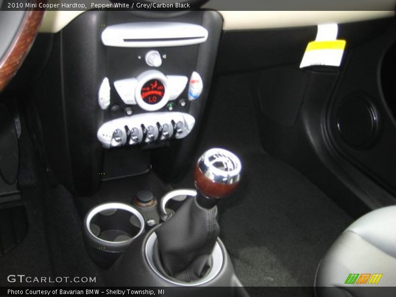 Pepper White / Grey/Carbon Black 2010 Mini Cooper Hardtop