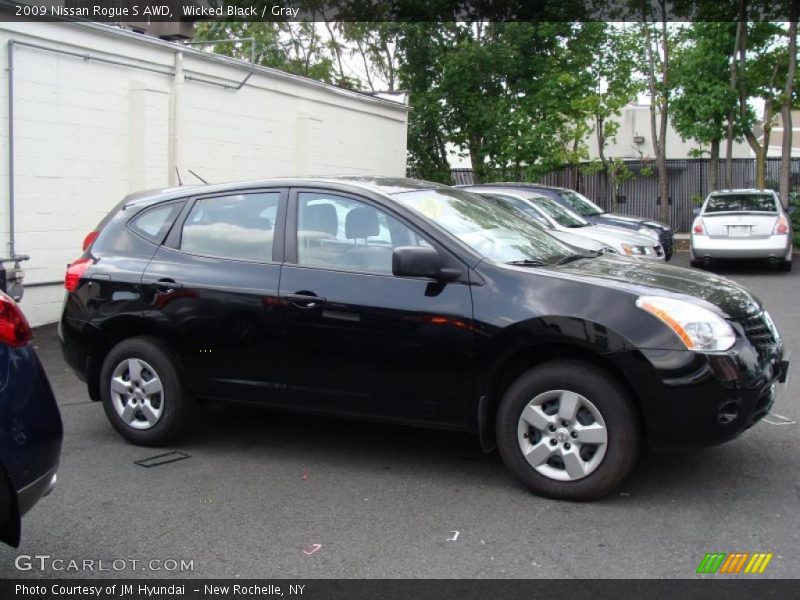 Wicked Black / Gray 2009 Nissan Rogue S AWD