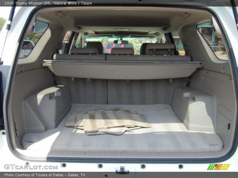 Natural White / Taupe 2006 Toyota 4Runner SR5