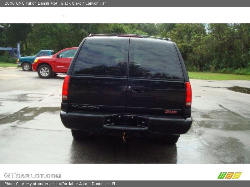Black Onyx / Canyon Tan 2000 GMC Yukon Denali 4x4