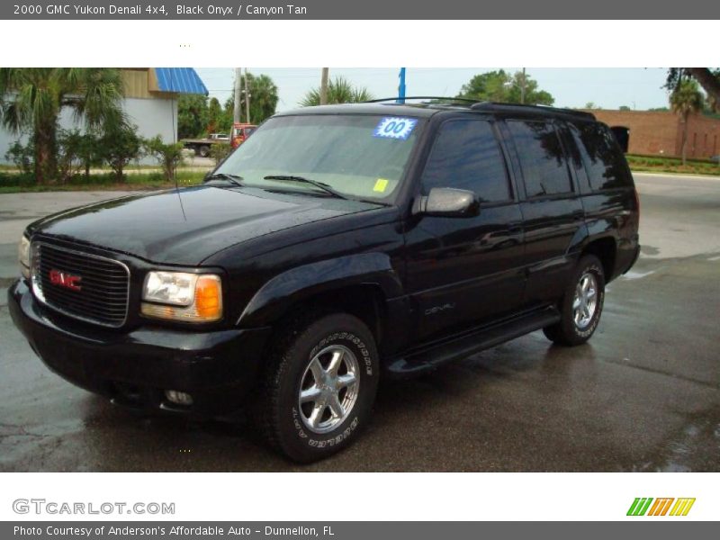 Black Onyx / Canyon Tan 2000 GMC Yukon Denali 4x4
