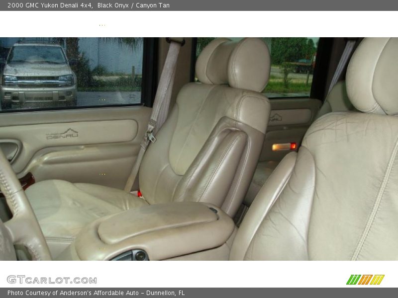 Black Onyx / Canyon Tan 2000 GMC Yukon Denali 4x4