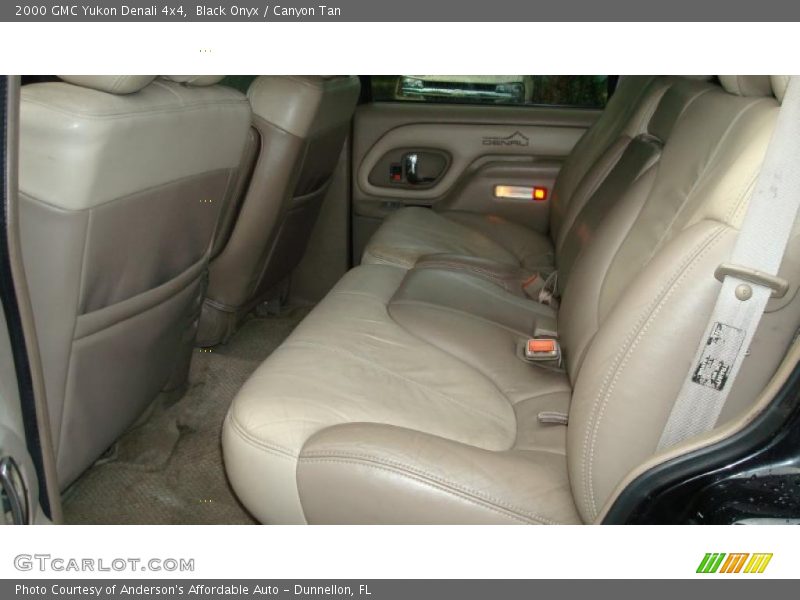 Black Onyx / Canyon Tan 2000 GMC Yukon Denali 4x4