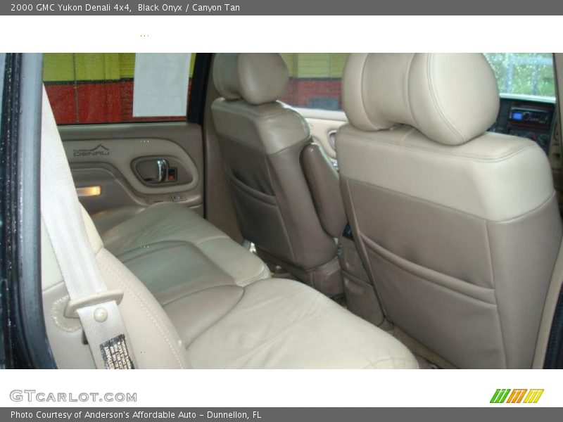 Black Onyx / Canyon Tan 2000 GMC Yukon Denali 4x4