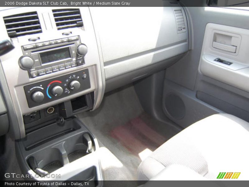 Bright White / Medium Slate Gray 2006 Dodge Dakota SLT Club Cab