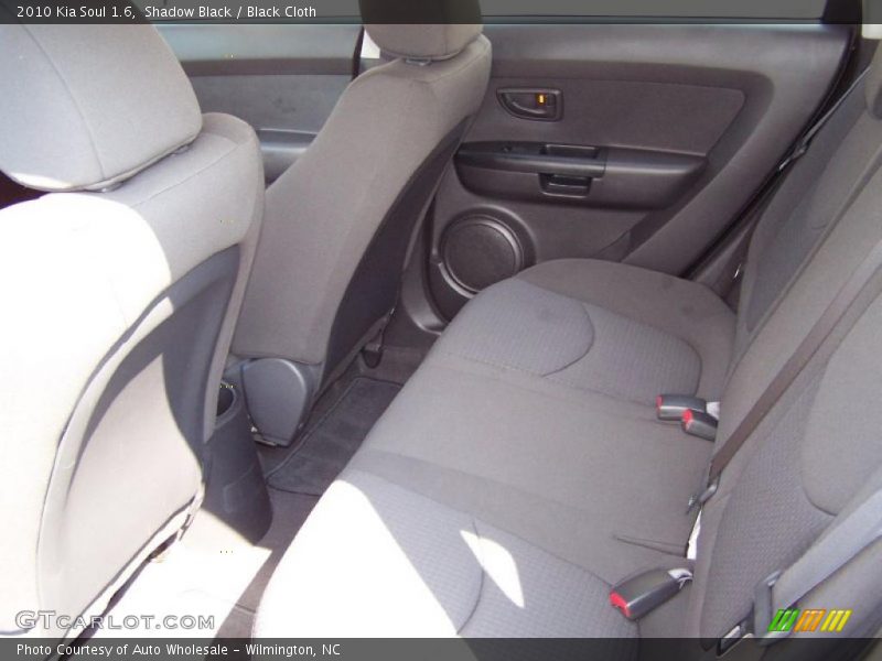 Shadow Black / Black Cloth 2010 Kia Soul 1.6