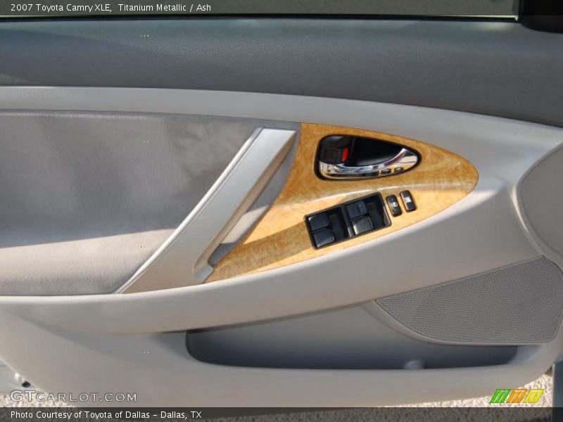 Titanium Metallic / Ash 2007 Toyota Camry XLE