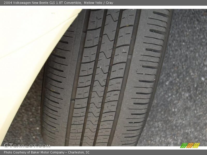 Mellow Yello / Gray 2004 Volkswagen New Beetle GLS 1.8T Convertible