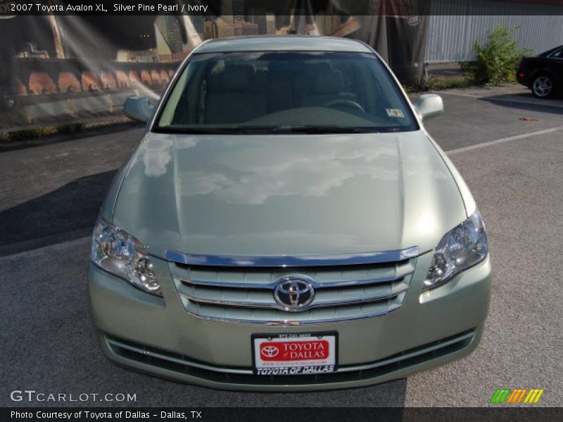 Silver Pine Pearl / Ivory 2007 Toyota Avalon XL
