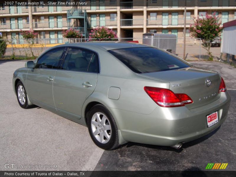 Silver Pine Pearl / Ivory 2007 Toyota Avalon XL