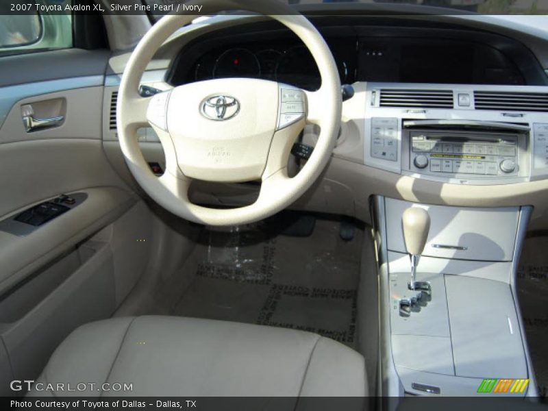 Silver Pine Pearl / Ivory 2007 Toyota Avalon XL