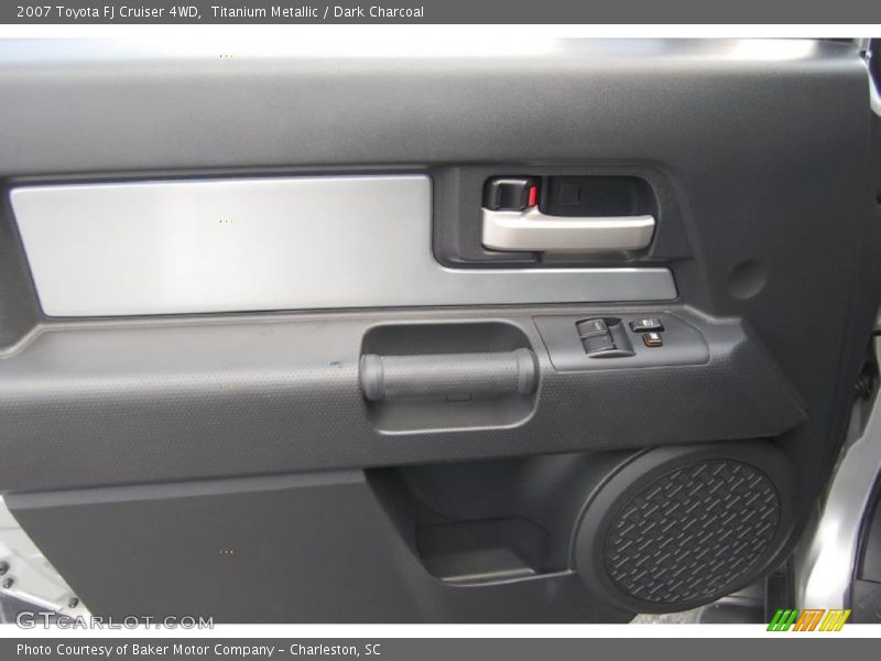 Titanium Metallic / Dark Charcoal 2007 Toyota FJ Cruiser 4WD
