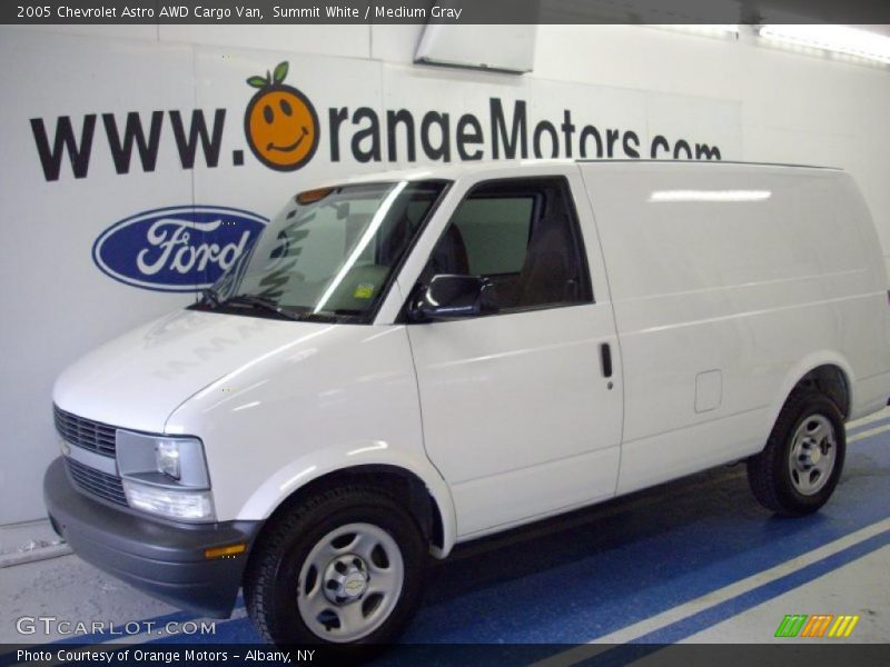 Summit White / Medium Gray 2005 Chevrolet Astro AWD Cargo Van