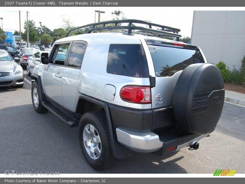 Titanium Metallic / Dark Charcoal 2007 Toyota FJ Cruiser 4WD