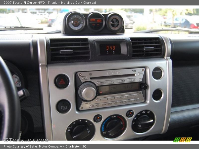 Titanium Metallic / Dark Charcoal 2007 Toyota FJ Cruiser 4WD