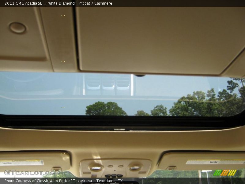 White Diamond Tintcoat / Cashmere 2011 GMC Acadia SLT